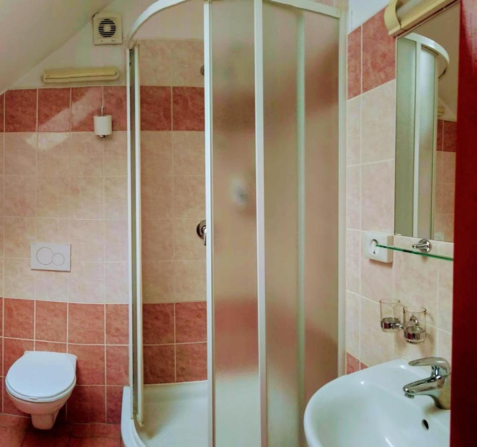 Residence Tabor Praha Bagian luar foto