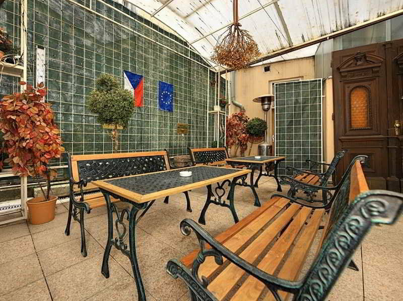 Residence Tabor Praha Bagian luar foto